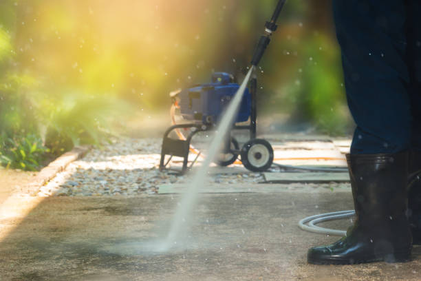 Best Factory Floor Cleaning  in Weyauwega, WI